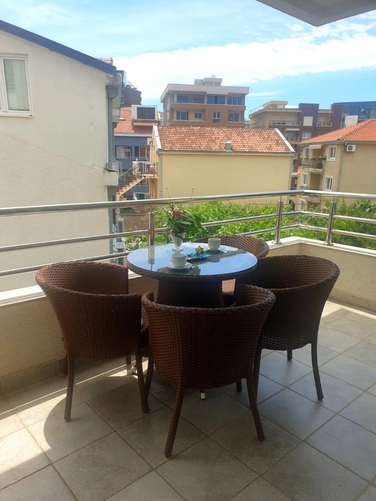 City & Sea Apartments Budva Habitación foto